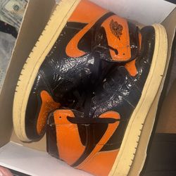 Shattered Backboard Jordan 1