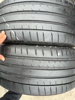 Tengo estas 2 llantas 245/40ZR18 97Y PILT SPORT 4S