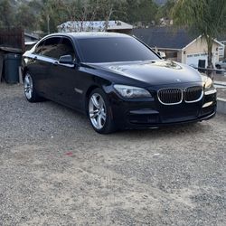 **2012 BMW 750 Twin Turbo M Sport**
