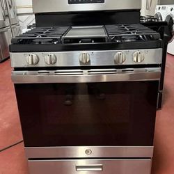 GENERAL ELECTRIC 5-BURNERS STOVE, WITH A GRILL, STAINLESS STEEL. FREE SHIPPING AND INSTALLATION