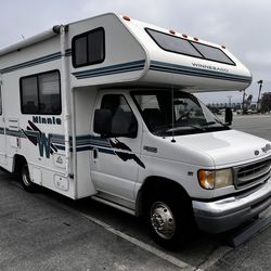 1999 WINNEBAGO MINNIE WINNIE RV Motorhome 22-Foot