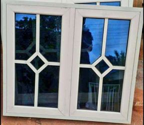 Storm-ready impact windows.
Custom fit. Competitive pricing.