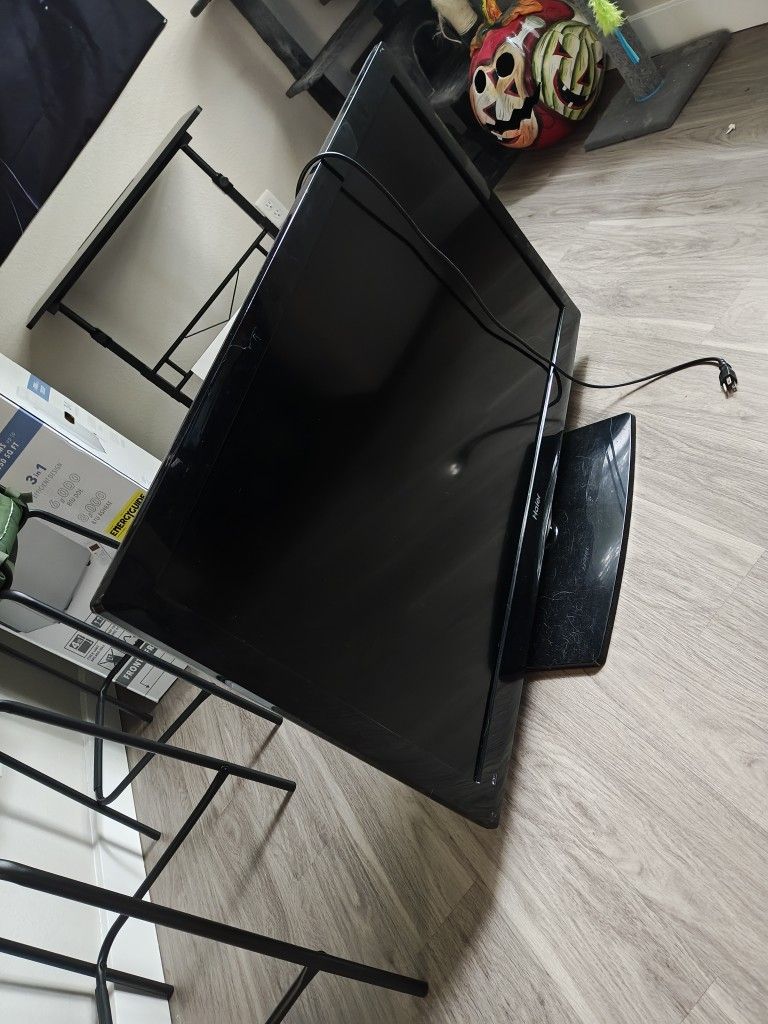 42" Haier Tv-not a Smart Tv