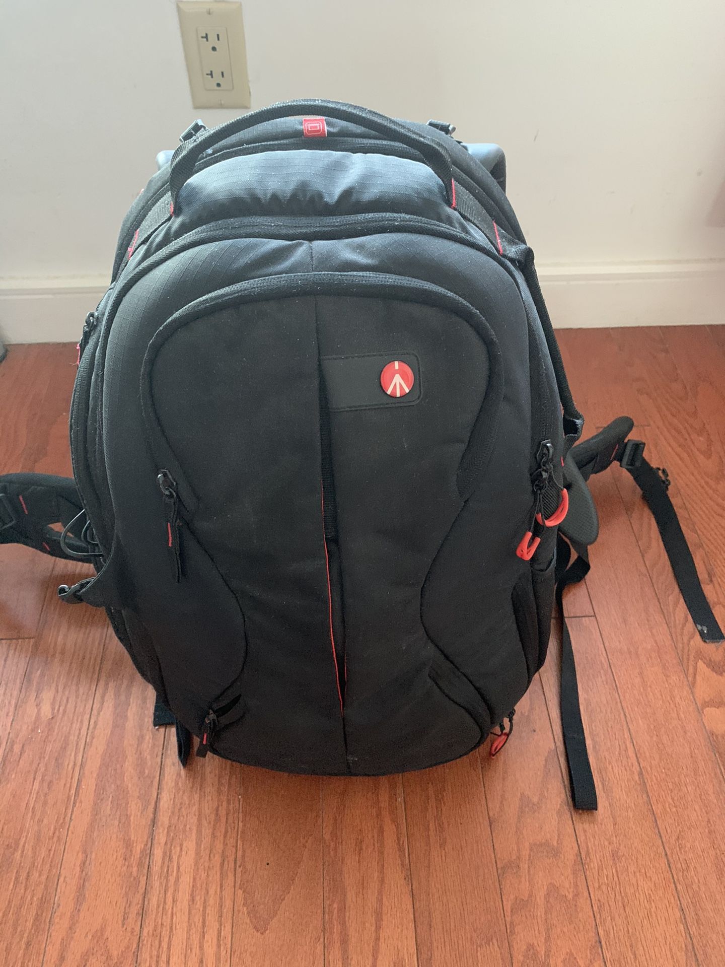 Manfrotto camera traveling backpack