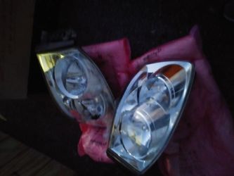 Headlights 07 dodge ram