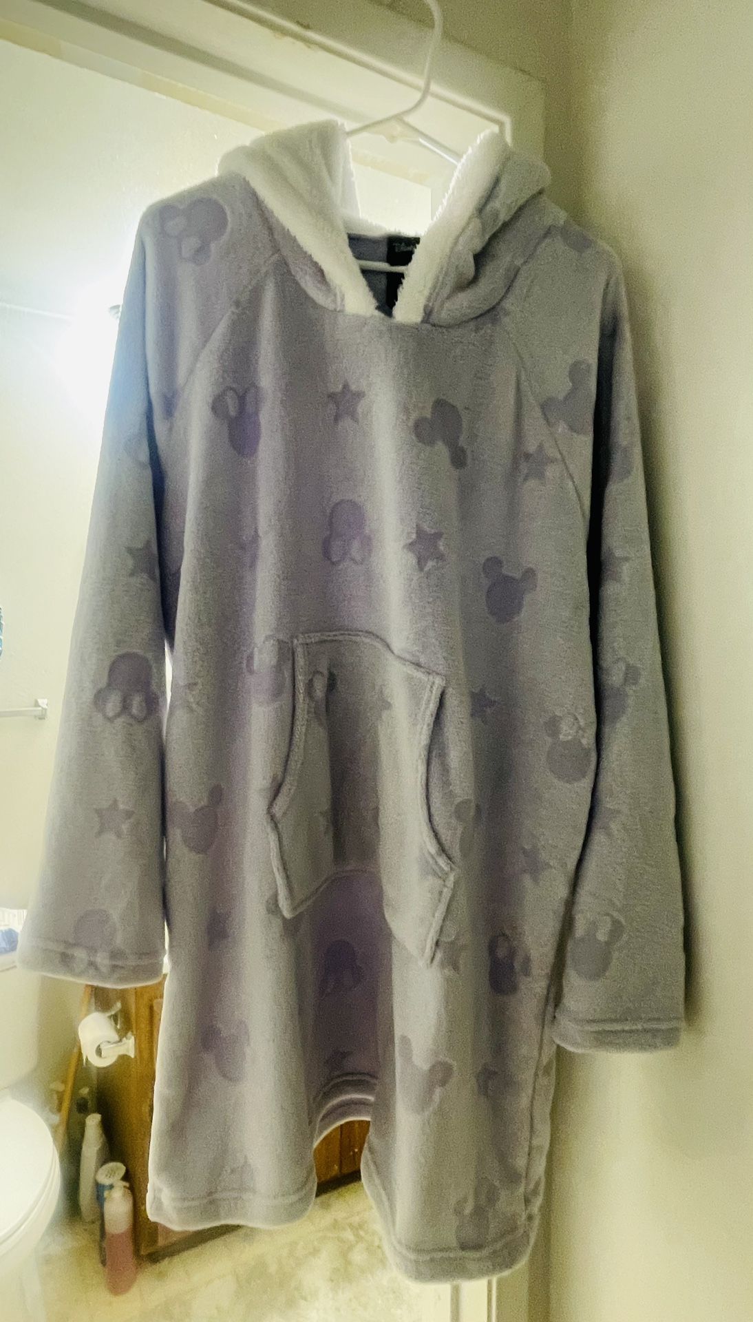 Disney Hooded Robe (NEW)