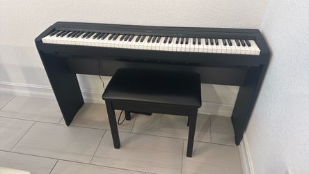 Yamaha Digital Piano with Stand and Bench