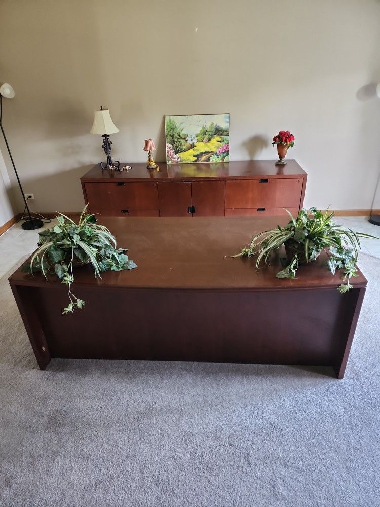 Office Desk And Furniture