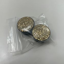 3/4 Ear plugs
