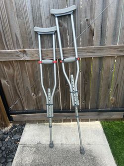 (Adult) Crutches