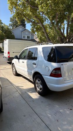 Mercedes Benz