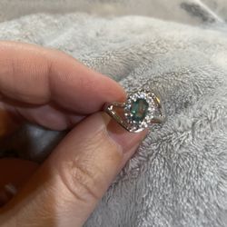 Genuine AAA emerald silver ring - new - Sz 7 