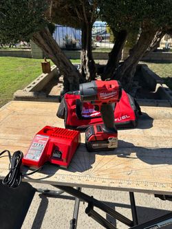 Milwaukee M18 FUEL Impact Wrench with Battery and Charger