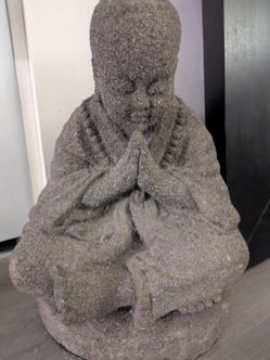 Namaste Monk Statue
