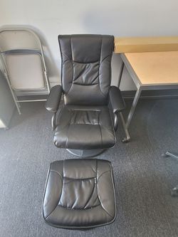 Swivel chair and foot stool ottoman