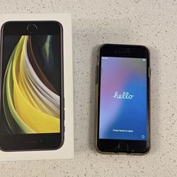 Apple  iPhone SE Unlocked  