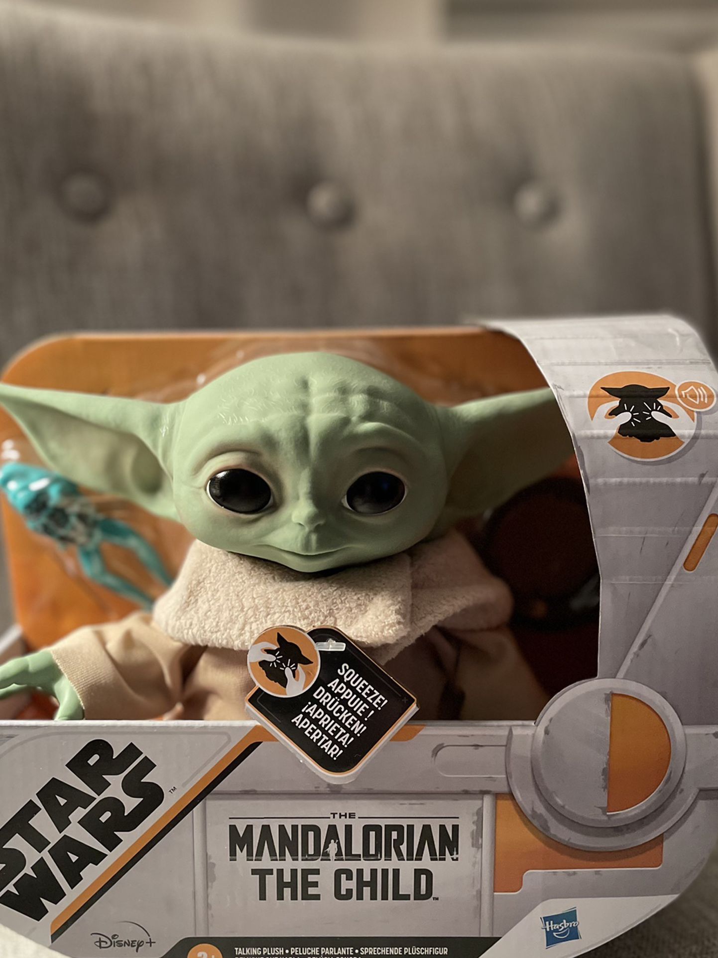 Star WarsThe Child Talking Plush Toy With Character Sounds and Accessories