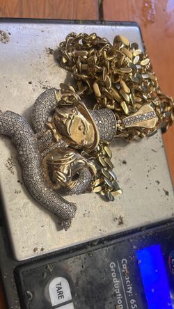 Gold natural diamonds