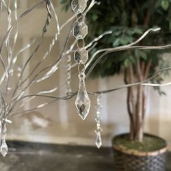 Hanging Crystals & Crystal Vase Fillers 