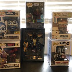 Sign collectible pops and gremlins action figure