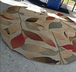 Large round rug