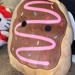 Deja Eclair Squishmallow  7in