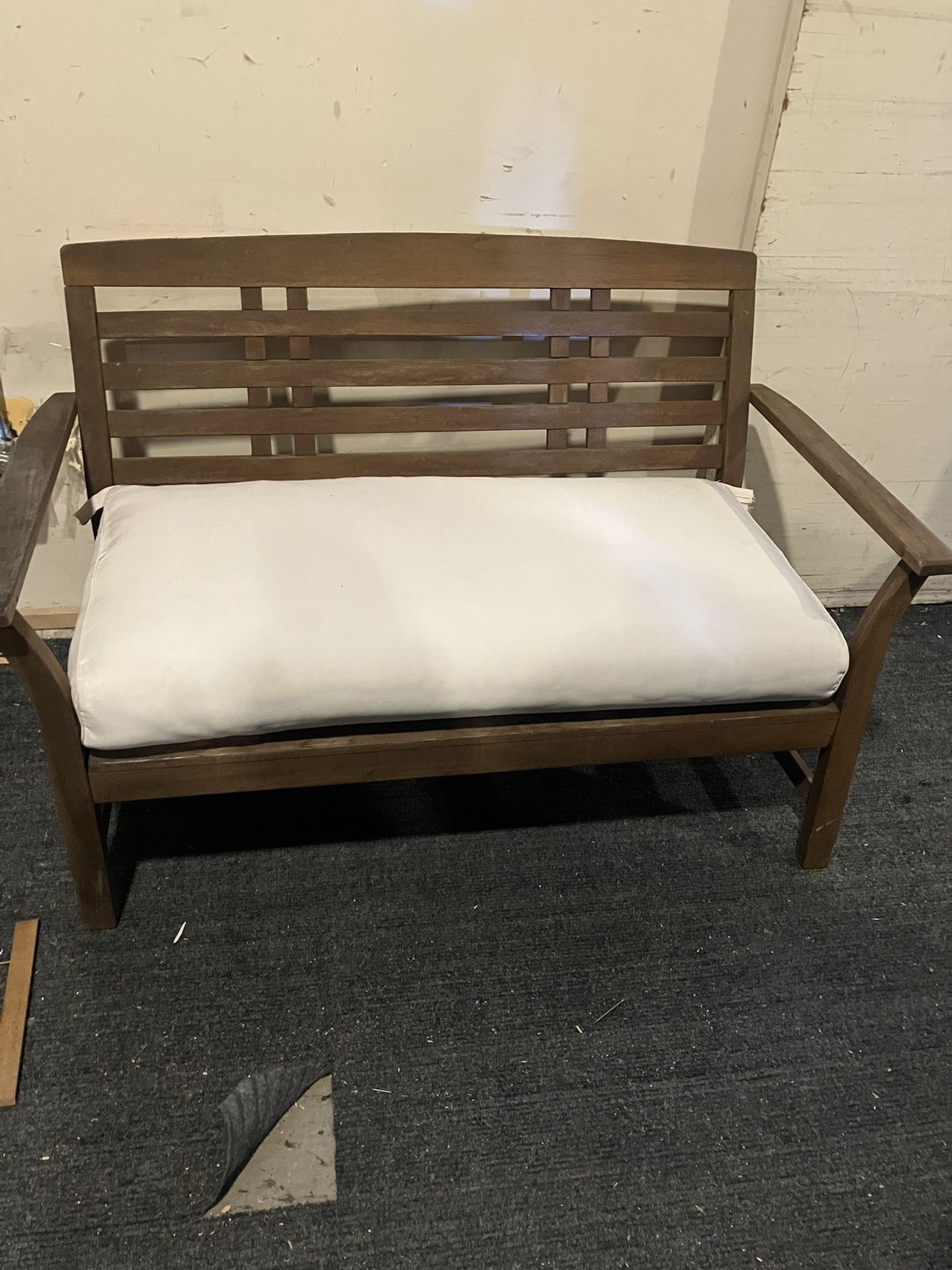 World Market Outdoor Wood Bench W/Removable Cushion W/Normal Wear & Tear(See & Click On Pictures). Need Some TLC And Need To Be Tighten