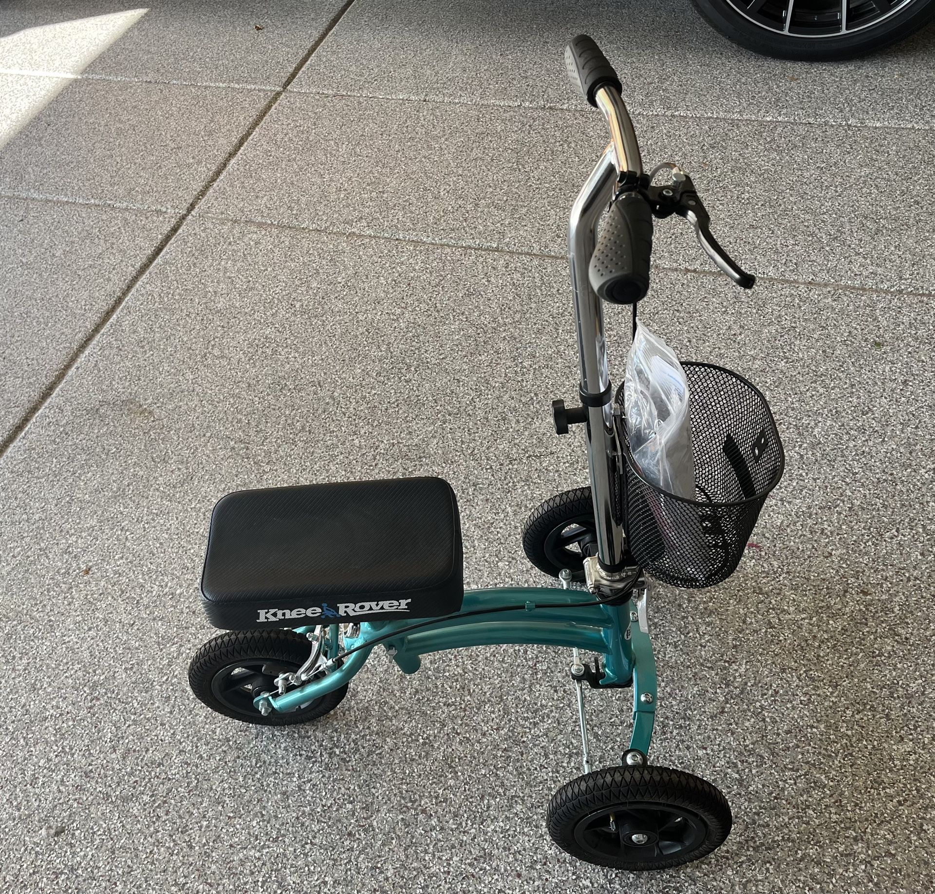 KneeRover Jr All Terrain Knee Scooter 