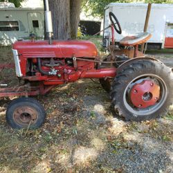 1948 Farmall Cub