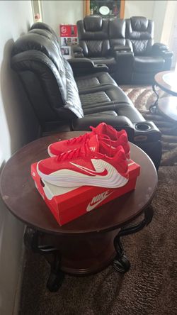 Men Nikes 11.5