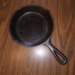 Vintage Cast Iron Egg Pan.