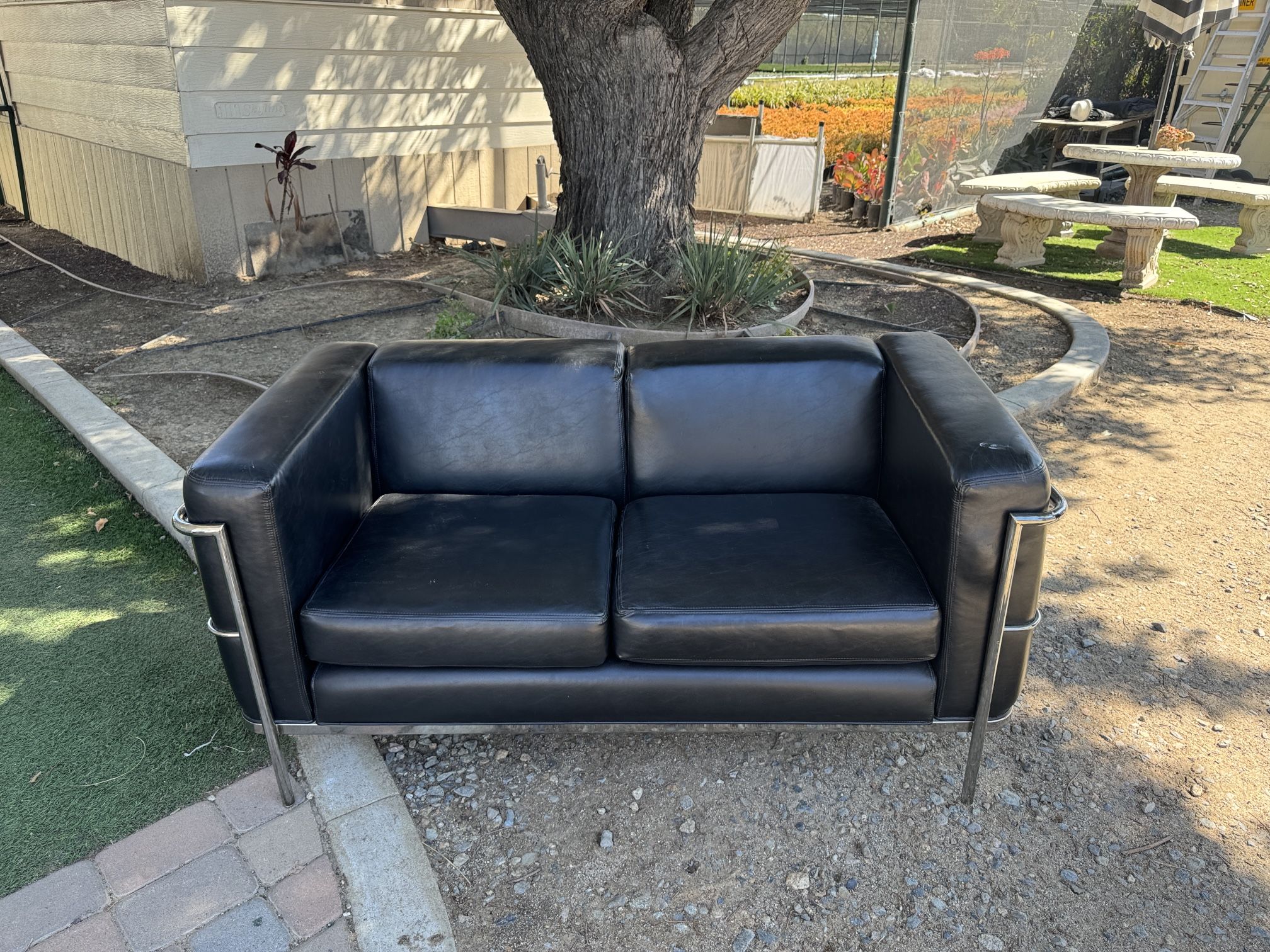 Vintage Couch Black