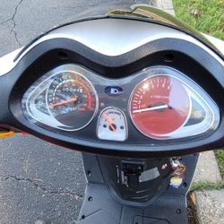 2025 Wolf Gas Scooter 150cc