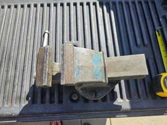 Bench Vise Made in  England No.3 (PARAMO) Brand