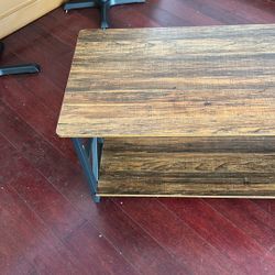 Like New Coffee Table