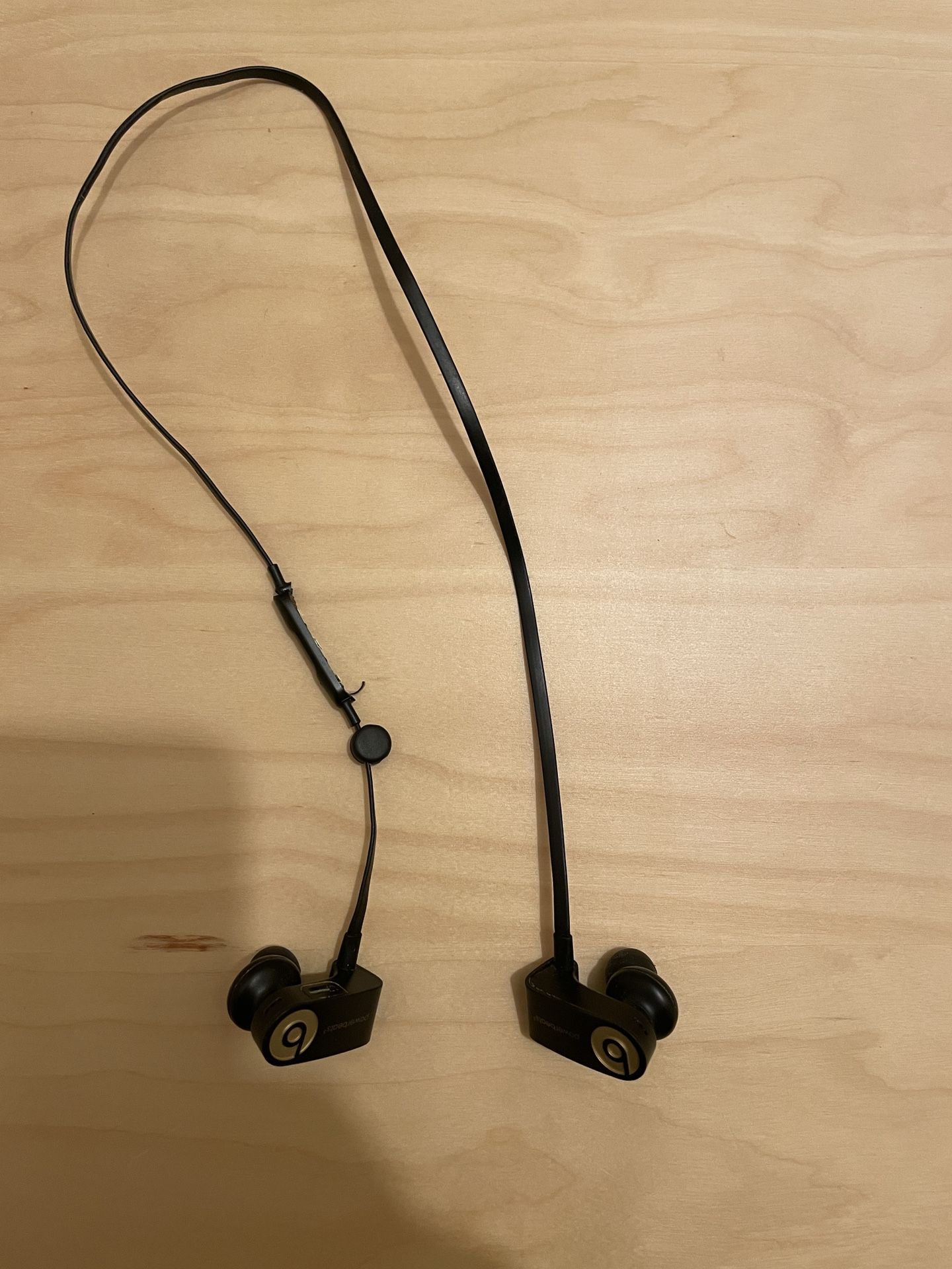 Powerbeats 3