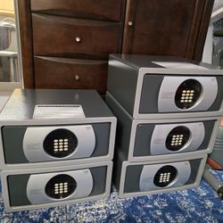 Digital Electronic safes Available 5 Units