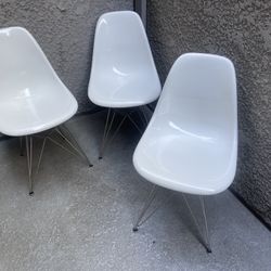 Nice Patio Chairs. Im Moving. All 3 For $75