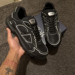 CHRSTN DIOR B30