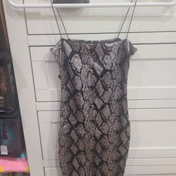 Windsor. Mini, Snake Patterned Dress.