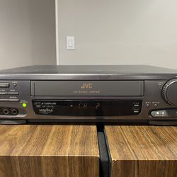 Hi-Fi VCR PLUS 
