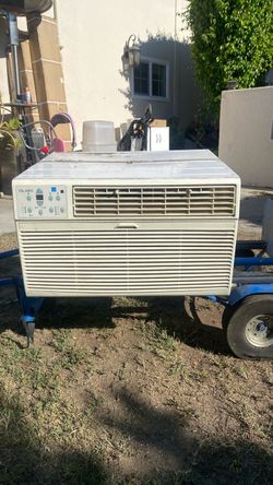 Olmo 12000 BTU Air Conditioner works excellent great condition ice cold powerful everything works well