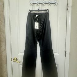 New with tags! Genuine Leather Pants Women’s Size Small