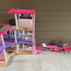 Barbie Doll House w/ Furniture 