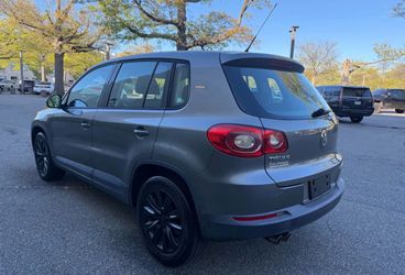2010 Volkswagen Tiguan