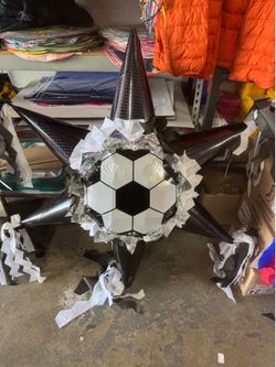 Soccer bola piñata