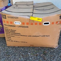 12.5 Ft Halloween Deadwood