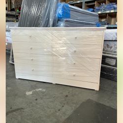 8 Drawer Dresser 