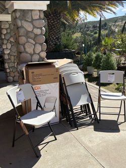 Plastic chairs brand new ☀️