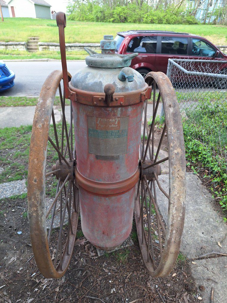 Vintage Fyr Fyter Co Fire Extinguisher 